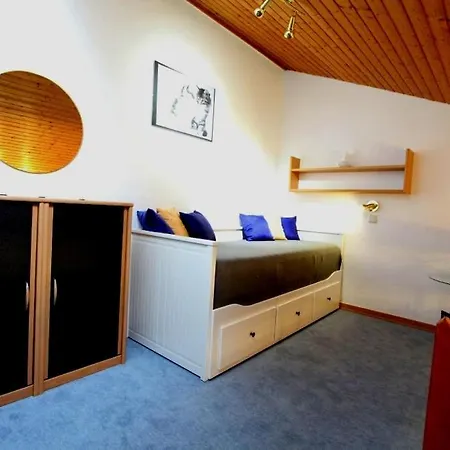 Fewo Am Berg Apartment
