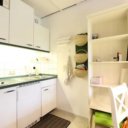 Fewo Am Berg Apartment